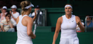 Elise Mertens en Aryna Sabalenka - © Jimmie48 Tennis Photography