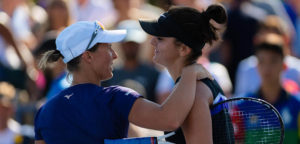 Kirsten Flipkens en Bianca Andreescu - © Jimmie48 Tennis Photography