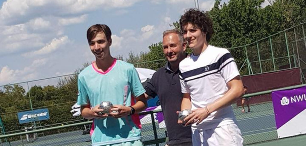Noah Martens en Alexander Hoogmartens - © Wilson Tennis Academy Genk (Facebook)