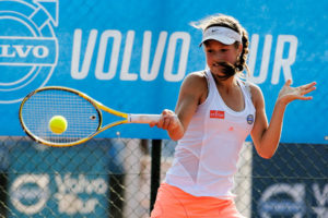 Nina Van Oost - © Richard Van Loon (www.tennisfoto.net)