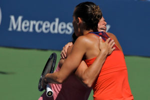 Roberta Vinci & Flavia Pennetta - © Marianne Bevis (flickr)