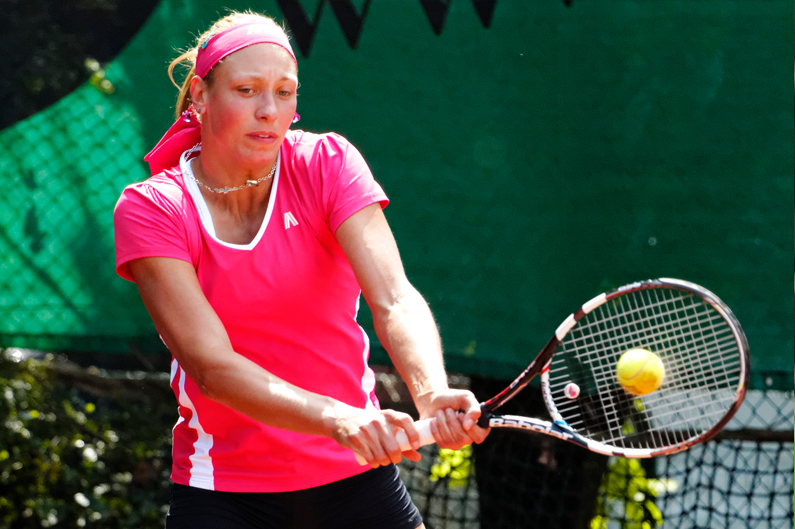 Yanina Wickmayer - © Richard Van Loon (www.tennisfoto.net)