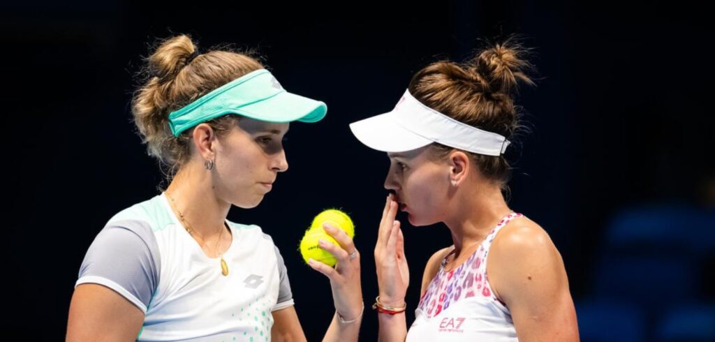 Elise Mertens en Veronika Kudermetova - © Jimmie48 Tennis Photography