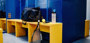 Kleedkamer tennis club - © SeventyFour (iStock)