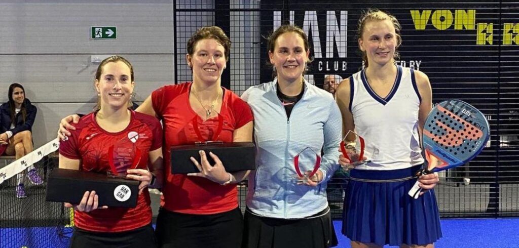 Helena Wyckaert, An-Sophie Mestach, Elyne Boeykens en Laura Bernard - © Padel Belgium (Instagram)