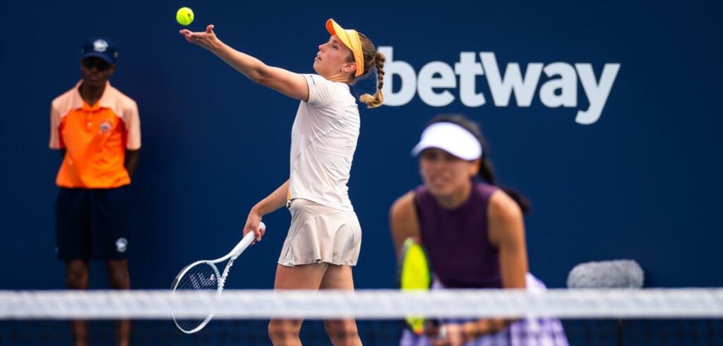 Elise Mertens en Su-Wei Hsieh - © Jimmie48 Tennis Photography