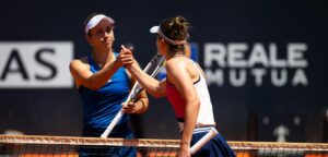 Elise Mertens en Irina-Camelia Begu - © Jimmie48 Tennis Photography