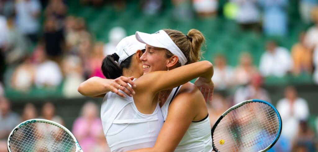 Elise Mertens en Shuai Zhang - © Jimmie48 Tennis Photography